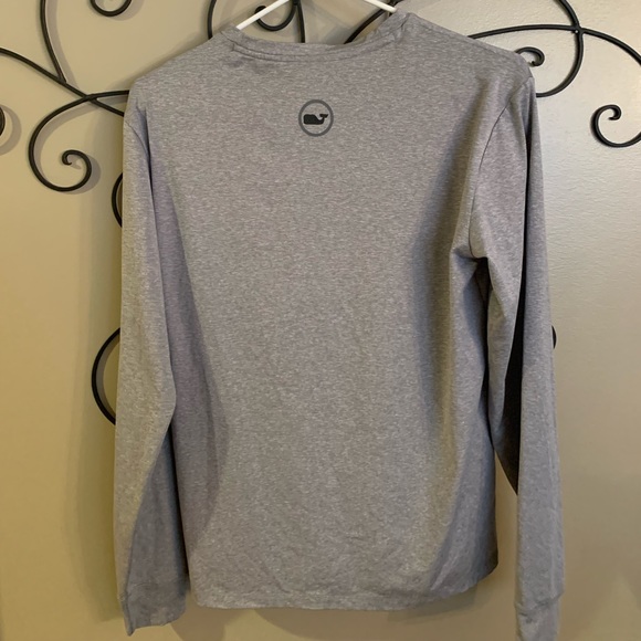 Vineyard Vines Chicago  long sleeve shirt - Picture 3 of 3